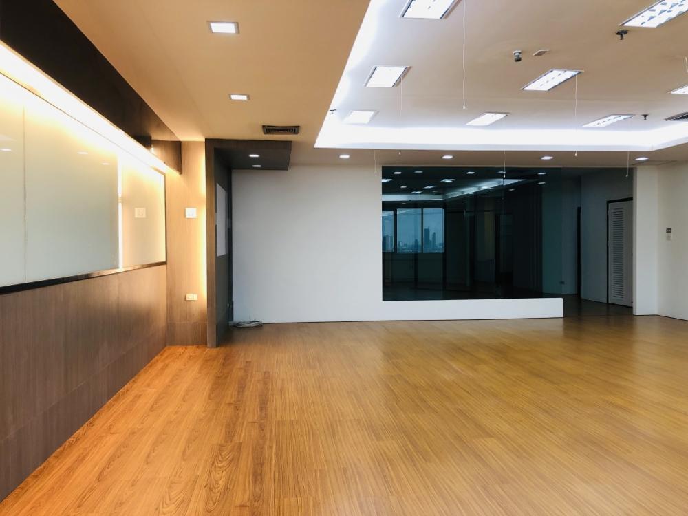 ให้เช่าโฮมออฟฟิศพระราม 3 สาธุประดิษฐ์ : ออฟฟิศ-สำนักงาน ให้เช่า พระราม 3 อาคาร SV City ( 60-470 ตรม)