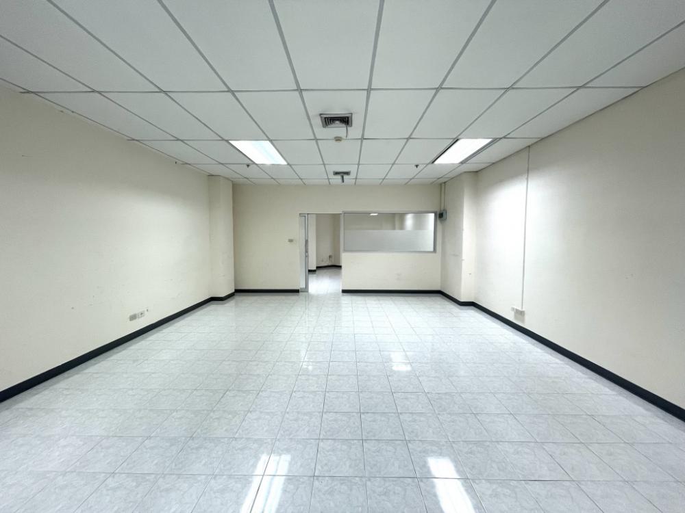 ให้เช่าโฮมออฟฟิศพระราม 3 สาธุประดิษฐ์ : ออฟฟิศ-สำนักงาน ให้เช่า พระราม 3 อาคาร SV City ( 60-470 ตรม)