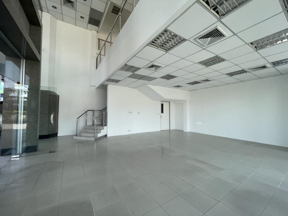 ให้เช่าโฮมออฟฟิศพระราม 3 สาธุประดิษฐ์ : ออฟฟิศ-สำนักงาน ให้เช่า พระราม 3 อาคาร SV City ( 60-470 ตรม)