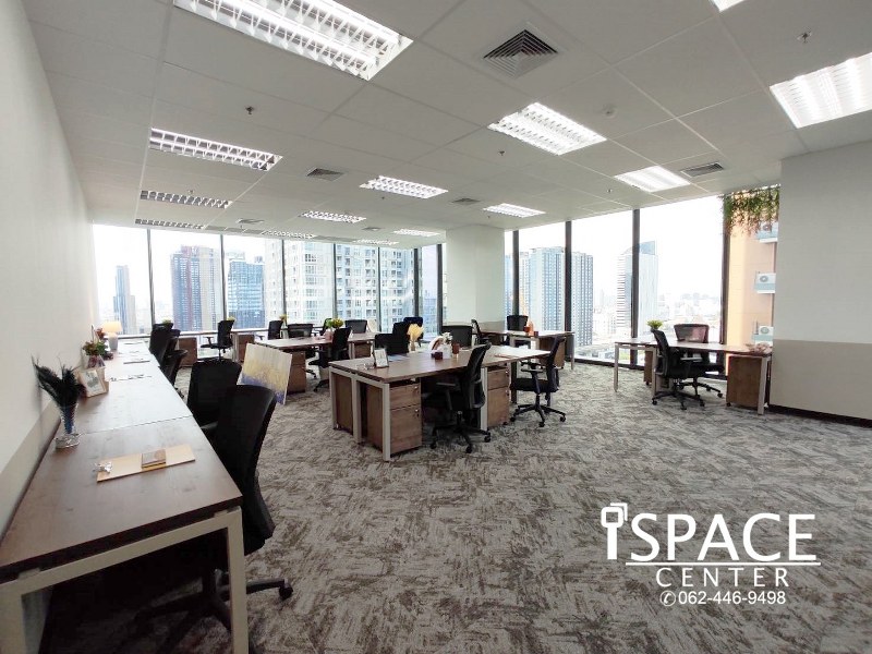 For RentOfficeRama9, Petchburi, RCA : Service Office for rent on Grade A offices, near MRT Phetchaburi, only 180 meters away, can carry a notebook to work straight away No need to decorate the office by yourself.