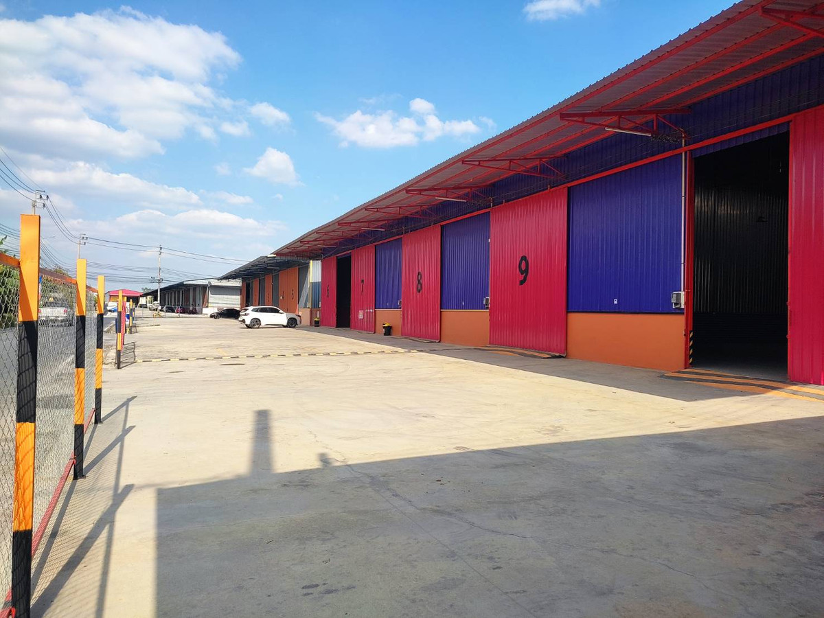 For RentWarehouseNonthaburi, Bang Yai, Bangbuathong : MTK025 Warehouse for rent / factory for rent, Rama 5, Ratchaphruek, Nakhon In, Borommaratchachonnani Park.