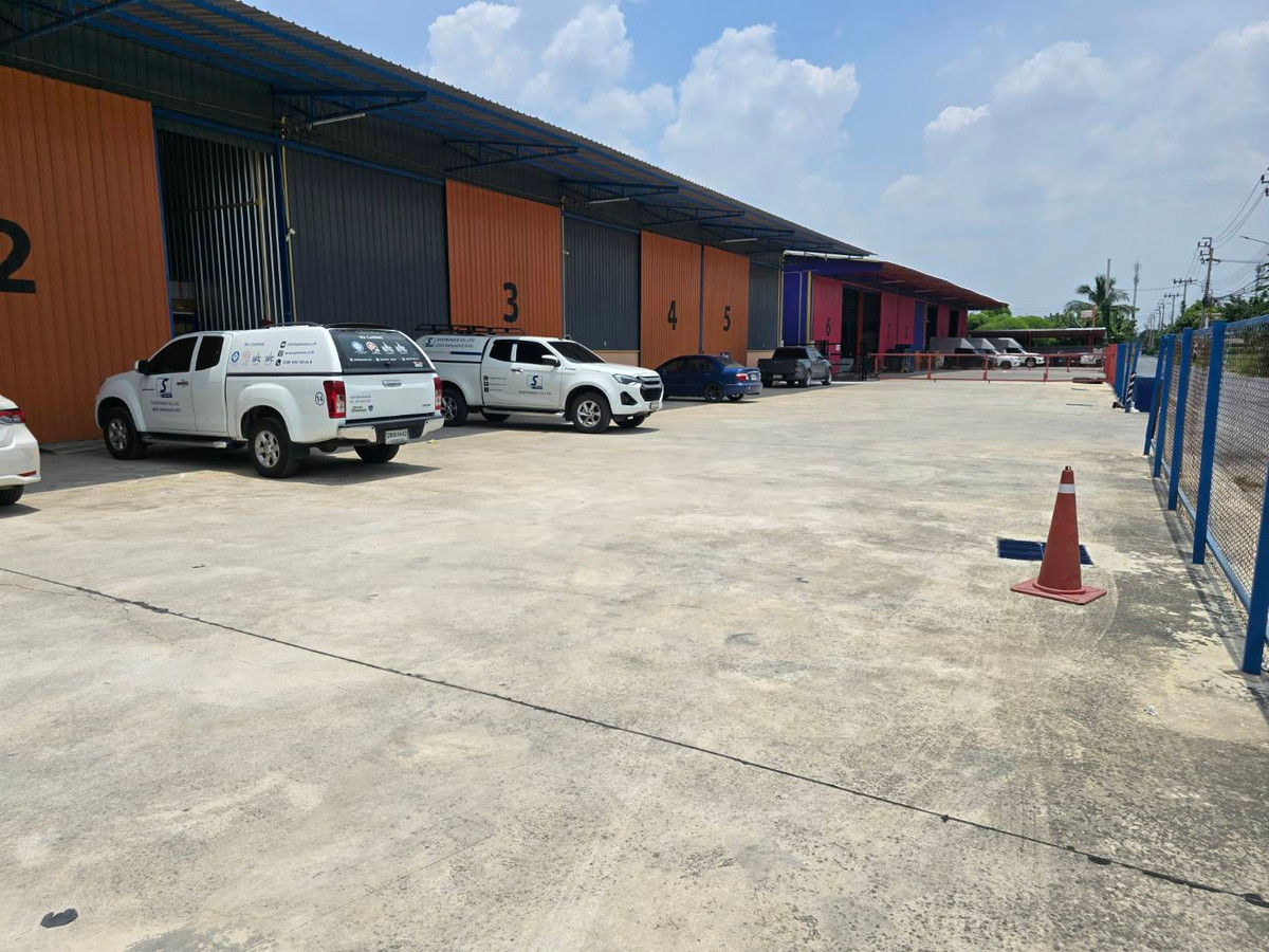For RentWarehouseNonthaburi, Bang Yai, Bangbuathong : MTK025 Warehouse for rent / factory for rent, Rama 5, Ratchaphruek, Nakhon In, Borommaratchachonnani Park.