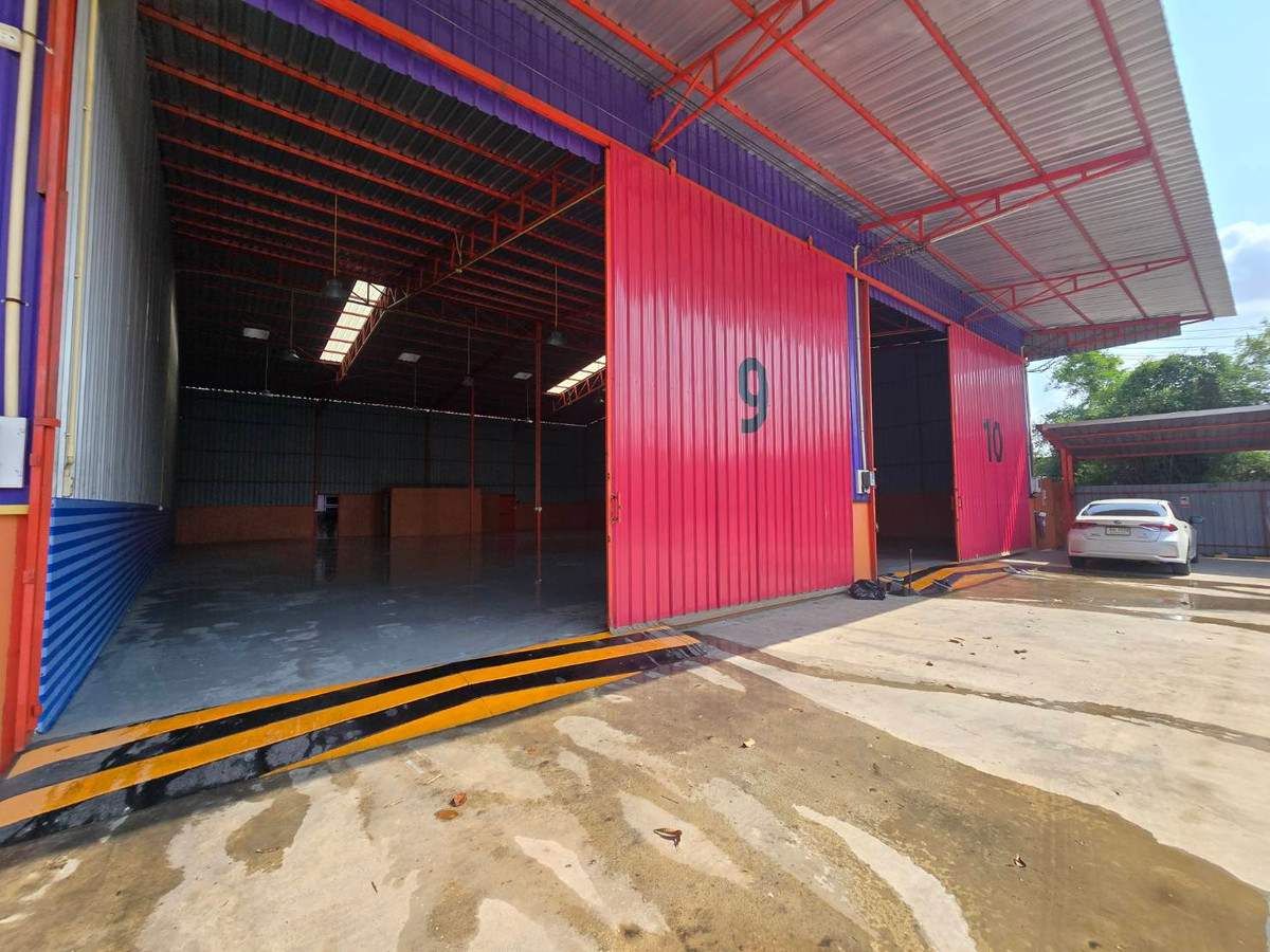 For RentWarehouseNonthaburi, Bang Yai, Bangbuathong : MTK025 Warehouse for rent / factory for rent, Rama 5, Ratchaphruek, Nakhon In, Borommaratchachonnani Park.