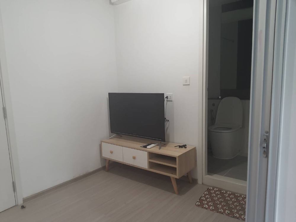 For RentCondoLadprao, Central Ladprao : Condo for rent, The tree Ladprao 15, The tree Ladprao 15, a new condo, fully furnished, ready to move in, near Phayathai BTS station, convenient to travel!