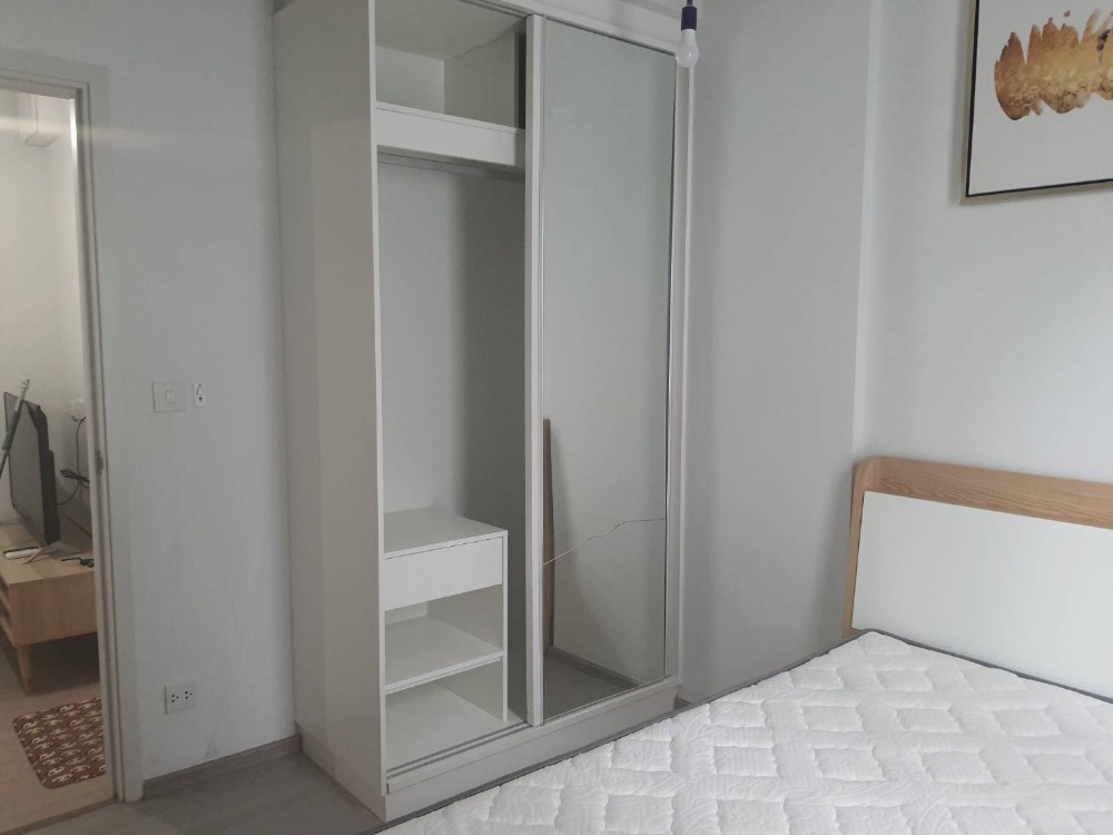 For RentCondoLadprao, Central Ladprao : Condo for rent, The tree Ladprao 15, The tree Ladprao 15, a new condo, fully furnished, ready to move in, near Phayathai BTS station, convenient to travel!