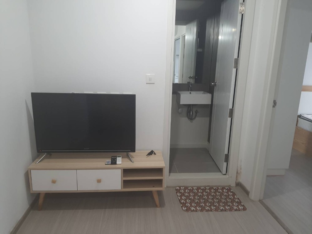 For RentCondoLadprao, Central Ladprao : Condo for rent, The tree Ladprao 15, The tree Ladprao 15, a new condo, fully furnished, ready to move in, near Phayathai BTS station, convenient to travel!
