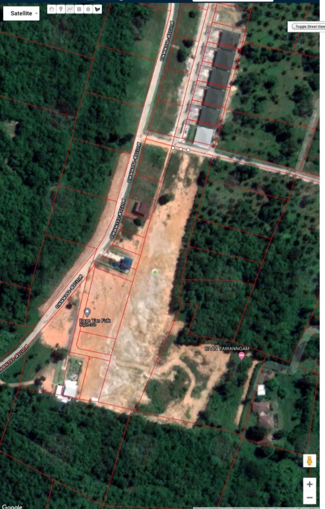 For SaleLandKoh Samui, Surat Thani : Land for sale in Koh Samui, area of 6 rai 40 square wa, opposite the land will be a village, the land is in Taling Ngam Subdistrict. 5 minutes from Racha Pier