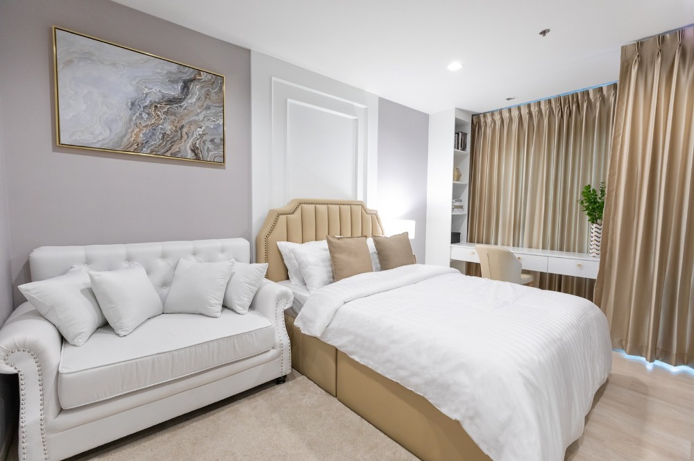 For RentCondoWitthayu, Chidlom, Langsuan, Ploenchit : Life One Cheapest price just 16,000 THB (High Floor)