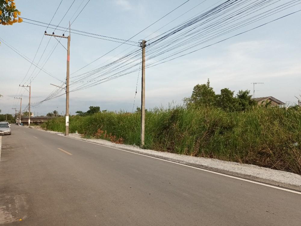 ขายที่ดินฉะเชิงเทรา : ขาย ที่ดินถมแล้ว ฉะเชิงเทรา ถนนสิริโสธร 200 ตร.วา และ 1 ไร่ ฟรีโอน สี่เหลี่ยมสวย