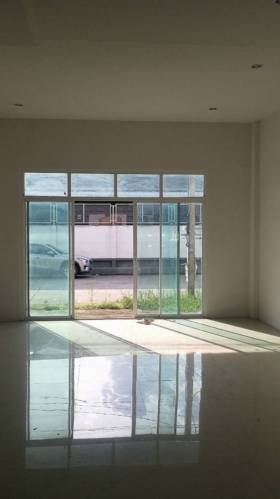 ขายอาคารพาณิชย์ปทุมธานี รังสิต ธรรมศาสตร์ : ขายอาคารพานิชย์ 3 ชั้น 4 กู้เต็ม เงินเหลือ ติดแมกแวลู หทัยราษฎร์ ยื่นสินเชื่อฟรี