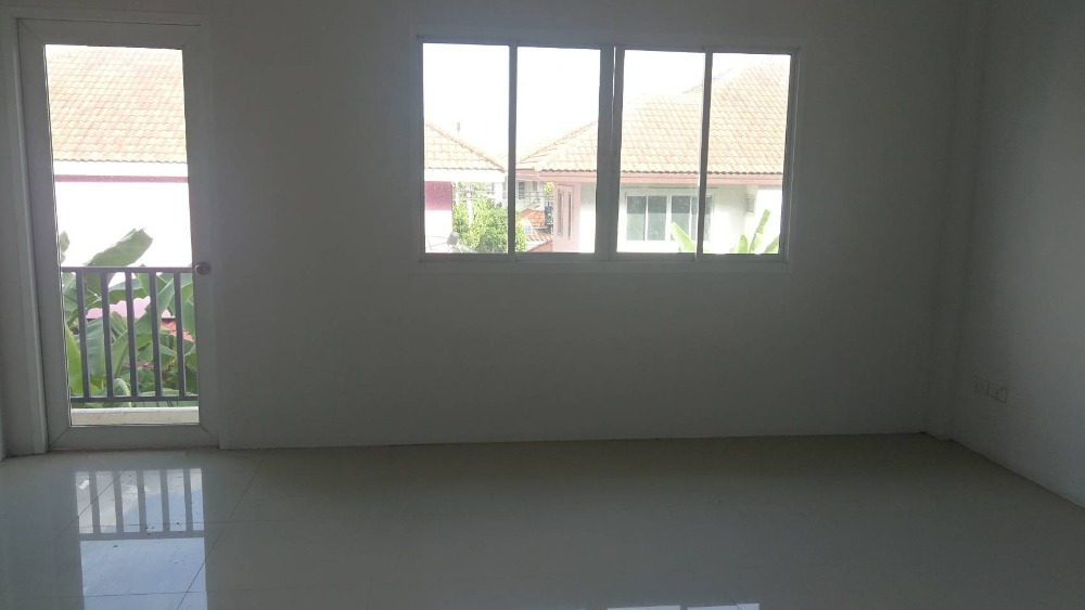 ขายอาคารพาณิชย์ปทุมธานี รังสิต ธรรมศาสตร์ : ขายอาคารพานิชย์ 3 ชั้น 4 กู้เต็ม เงินเหลือ ติดแมกแวลู หทัยราษฎร์ ยื่นสินเชื่อฟรี