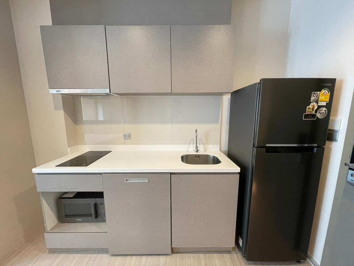 ให้เช่าคอนโดพระราม 9 เพชรบุรีตัดใหม่ RCA : 🔥🔥ให้เช่าห้องตามรูปจริง Life Asoke rama 9 (ไลฟ์ อโศก พระราม9) ขนาด 27 ตรม🔥🔥