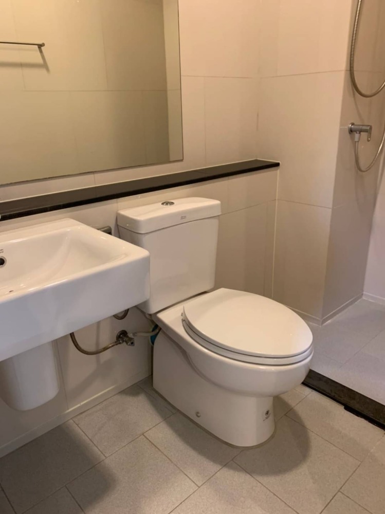 For RentCondoSamut Prakan,Samrong : Aspire Erawan 1 bed 7,500 fully furnished with washing machine