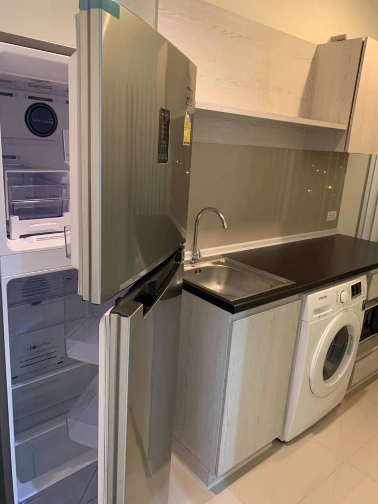 For RentCondoSamut Prakan,Samrong : Aspire Erawan 1 bed 7,500 fully furnished with washing machine