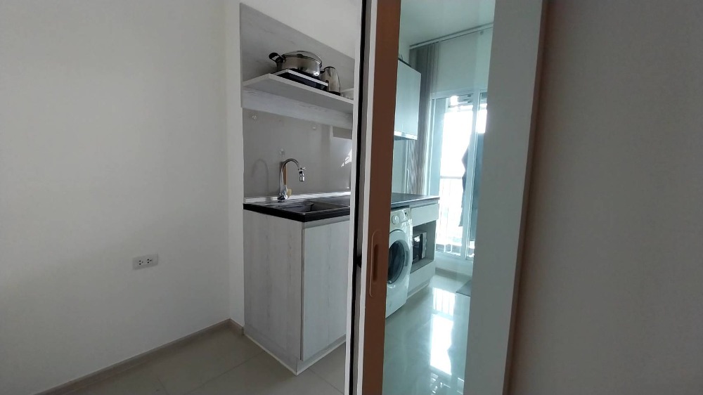For RentCondoSamut Prakan,Samrong : Aspire Erawan 1 bed 7,500 fully furnished with washing machine