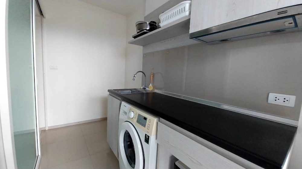 For RentCondoSamut Prakan,Samrong : Aspire Erawan 1 bed 7,500 fully furnished with washing machine