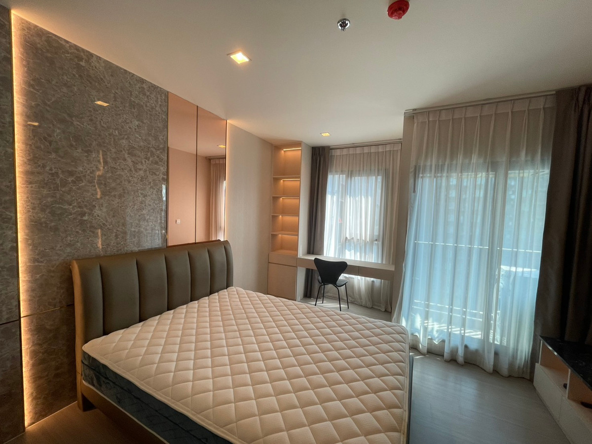 ให้เช่าคอนโดพระราม 9 เพชรบุรีตัดใหม่ RCA : 🔥🔥ให้เช่าห้องตามรูปจริง Life Asoke rama 9 (ไลฟ์ อโศก พระราม9) ขนาด 27 ตรม🔥🔥