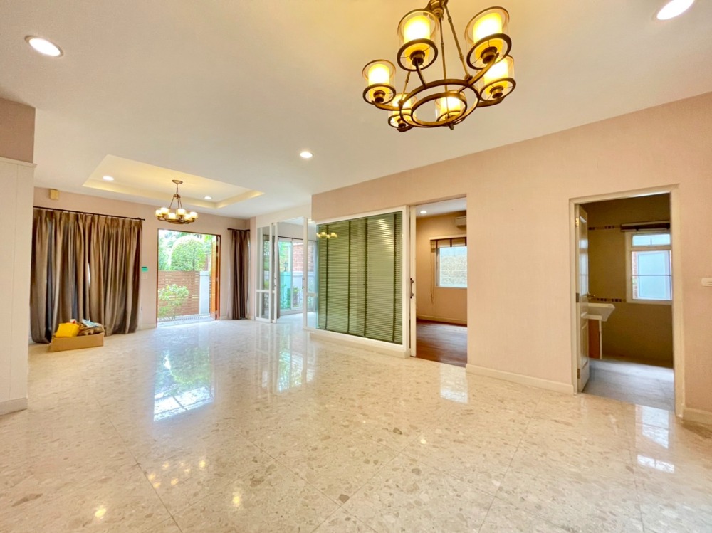 ขายบ้านวิภาวดี ดอนเมือง หลักสี่ : บ้านเดี่ยว แกรนด์บางกอกบูเลอวาร์ด วิภาวดี / 3 ห้องนอน (ขาย), Grand Bangkok Boulevard Vibhavadi / 3 Bedrooms (FOR SALE) T519