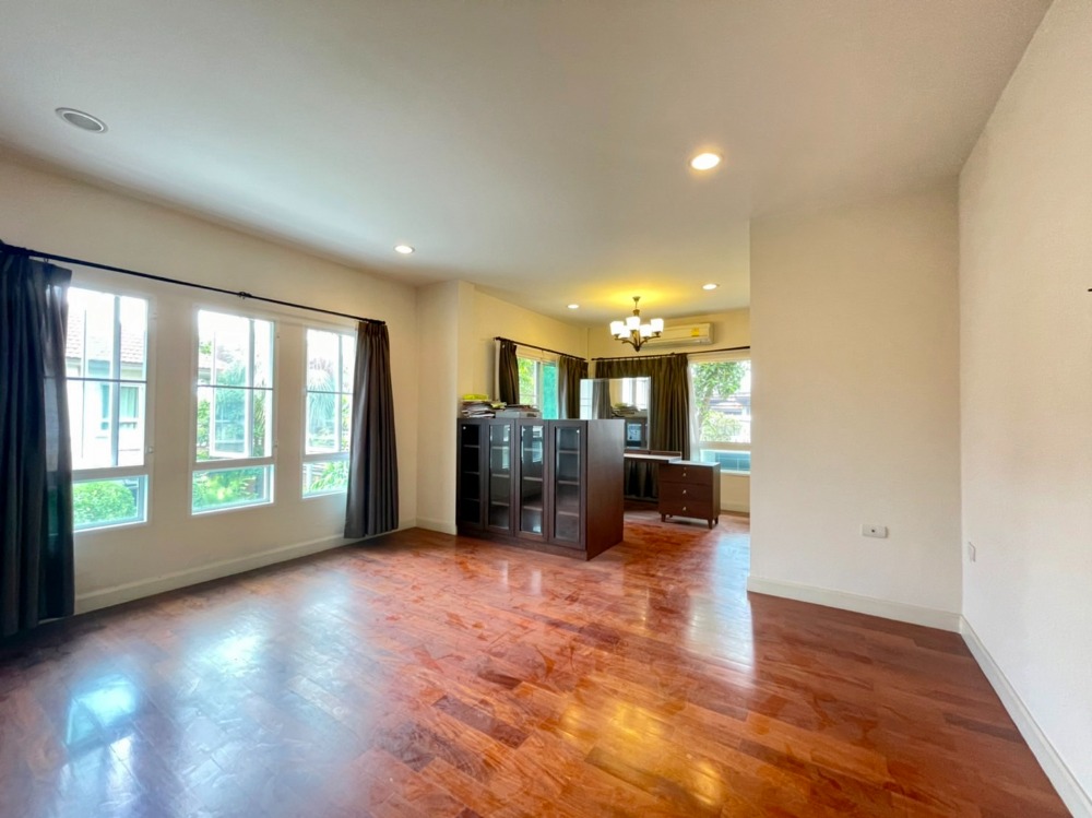 ขายบ้านวิภาวดี ดอนเมือง หลักสี่ : บ้านเดี่ยว แกรนด์บางกอกบูเลอวาร์ด วิภาวดี / 3 ห้องนอน (ขาย), Grand Bangkok Boulevard Vibhavadi / 3 Bedrooms (FOR SALE) T519