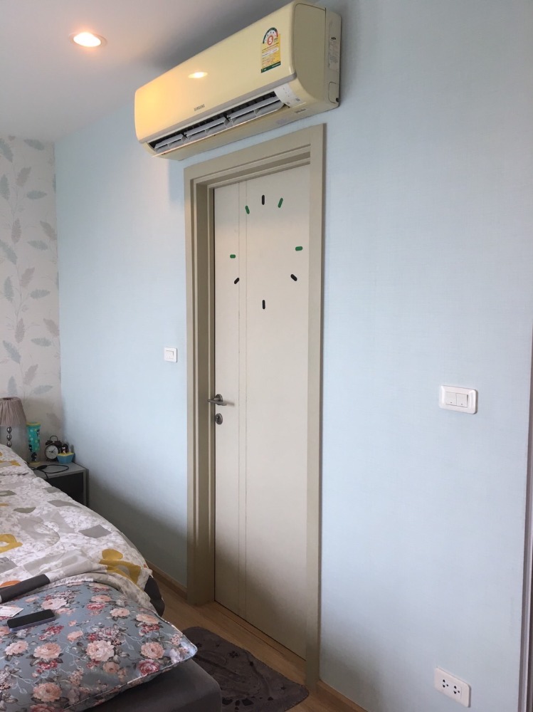 ขายคอนโดพระราม 9 เพชรบุรีตัดใหม่ RCA : S-TB9R121 เดอะเบส พระรามเก้า 26 ตรม. ชั้น 11 กั้นนอน 1.85 ล้าน 064-959-8900