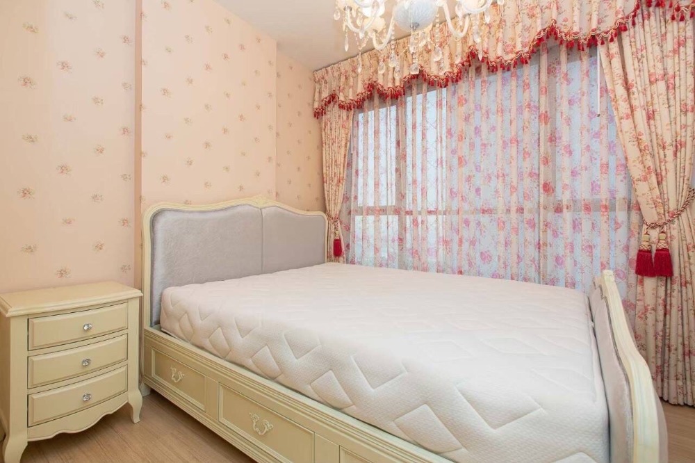 ขายคอนโดพระราม 9 เพชรบุรีตัดใหม่ RCA : S-TB9R125  ขายคอนโด เดอะเบส พระราม9 รามคำแหง, ชั้น 25 แต่งครบ 30 ตรม. 2.3 ล้าน 064-959-8900