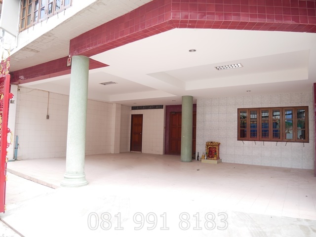 For RentShop HouseRama 8, Samsen, Ratchawat : For rent, commercial building, 3.5 floors, Nang Loeng Intersection, Nakhon Sawan Road, 46.3 sq m., 740 sq m., near Nang Loeng racecourse, near the expressway