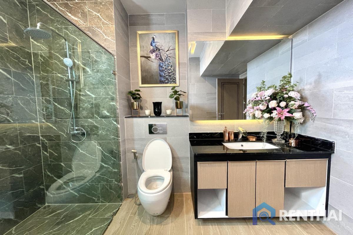 For SaleHousePattaya, Bangsaen, Chonburi : Beautiful detached house in Huay Yai - Pattaya