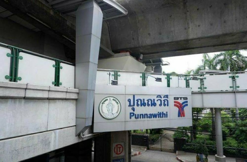 For RentShop HouseOnnut, Udomsuk : 4-storey commercial building for rent with 2 mezzanine floors, Sukhumvit 101, near BTS Punnawithi, monthly rent 60,000 baht