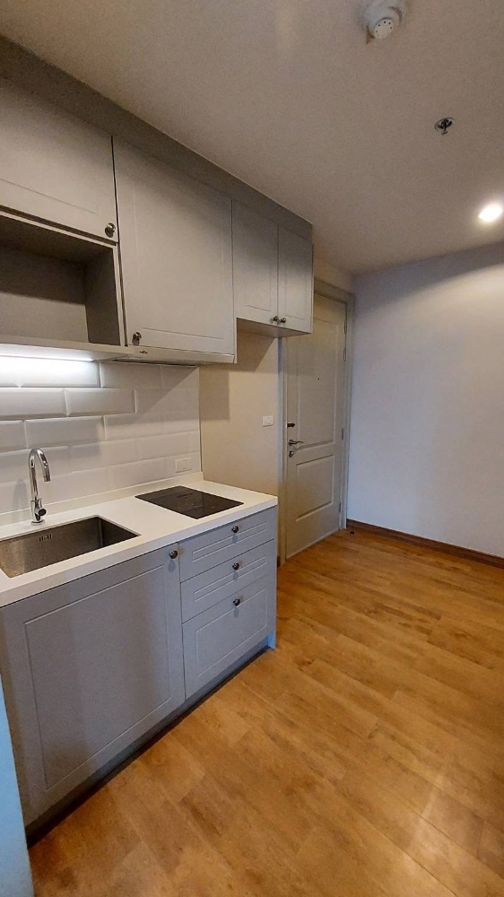 ให้เช่าคอนโดสะพานควาย จตุจักร : Rent Editor studio 28 sqm 15,000 thb Ready to move in