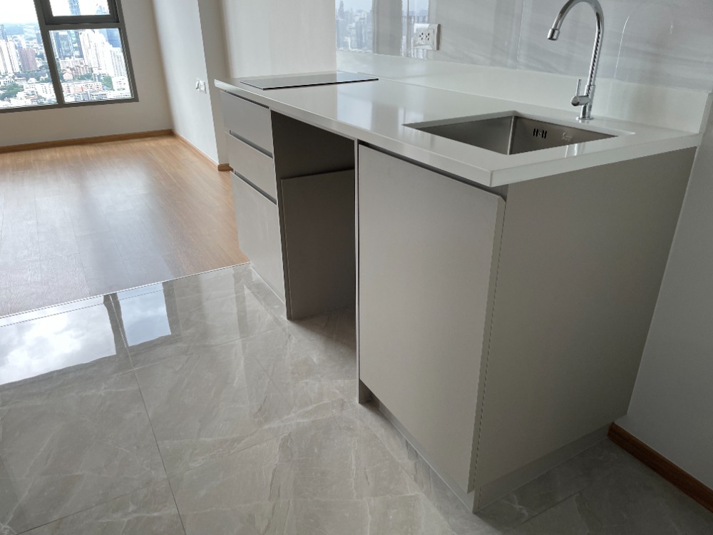 For SaleCondoRama9, Petchburi, RCA : Condo for sale, Cloud Thonglor-Phetchaburi, 47th floor, usable area 32.28 sq m, size 1 bedroom, 1 bathroom, convenient travel, next to New Phetchaburi Road, connected to CBD Asoke and New CBD Rama 9, near MRT Phetchaburi, BTS Phrom Phong. , and Si Rat Exp