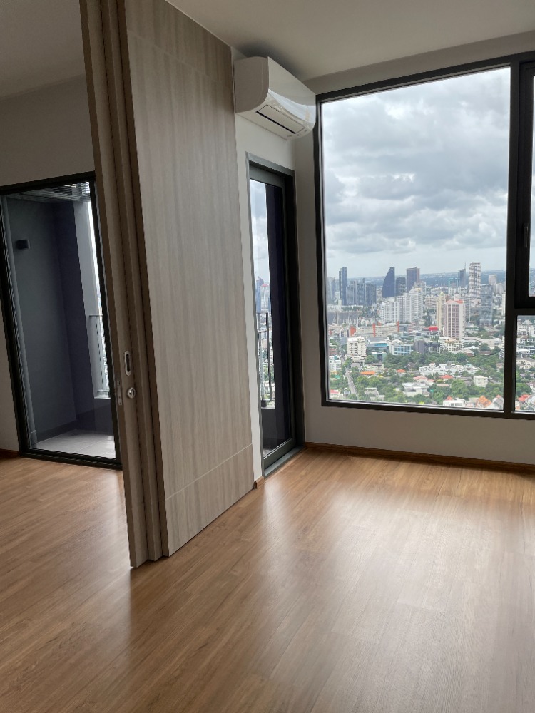 For SaleCondoRama9, Petchburi, RCA : Condo for sale, Cloud Thonglor-Phetchaburi, 47th floor, usable area 32.28 sq m, size 1 bedroom, 1 bathroom, convenient travel, next to New Phetchaburi Road, connected to CBD Asoke and New CBD Rama 9, near MRT Phetchaburi, BTS Phrom Phong. , and Si Rat Exp