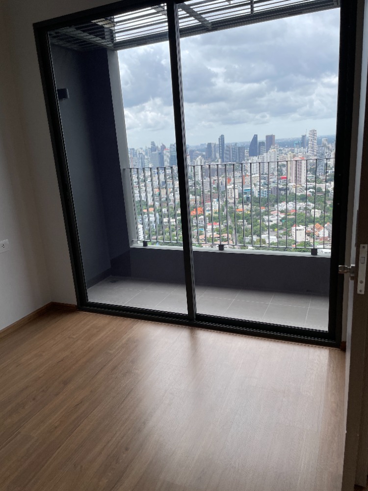 For SaleCondoRama9, Petchburi, RCA : Condo for sale, Cloud Thonglor-Phetchaburi, 47th floor, usable area 32.28 sq m, size 1 bedroom, 1 bathroom, convenient travel, next to New Phetchaburi Road, connected to CBD Asoke and New CBD Rama 9, near MRT Phetchaburi, BTS Phrom Phong. , and Si Rat Exp