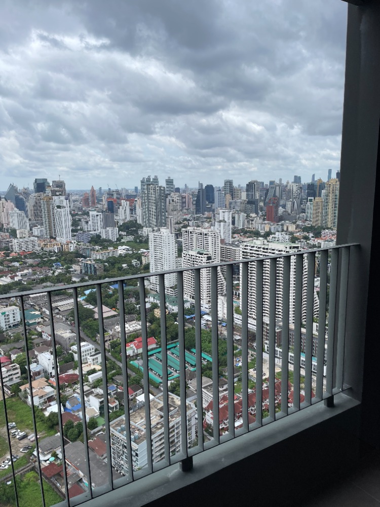 For SaleCondoRama9, Petchburi, RCA : Condo for sale, Cloud Thonglor-Phetchaburi, 47th floor, usable area 32.28 sq m, size 1 bedroom, 1 bathroom, convenient travel, next to New Phetchaburi Road, connected to CBD Asoke and New CBD Rama 9, near MRT Phetchaburi, BTS Phrom Phong. , and Si Rat Exp