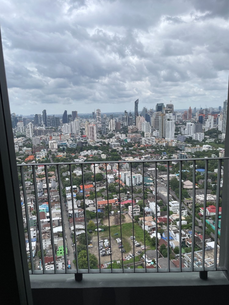For SaleCondoRama9, Petchburi, RCA : Condo for sale, Cloud Thonglor-Phetchaburi, 47th floor, usable area 32.28 sq m, size 1 bedroom, 1 bathroom, convenient travel, next to New Phetchaburi Road, connected to CBD Asoke and New CBD Rama 9, near MRT Phetchaburi, BTS Phrom Phong. , and Si Rat Exp