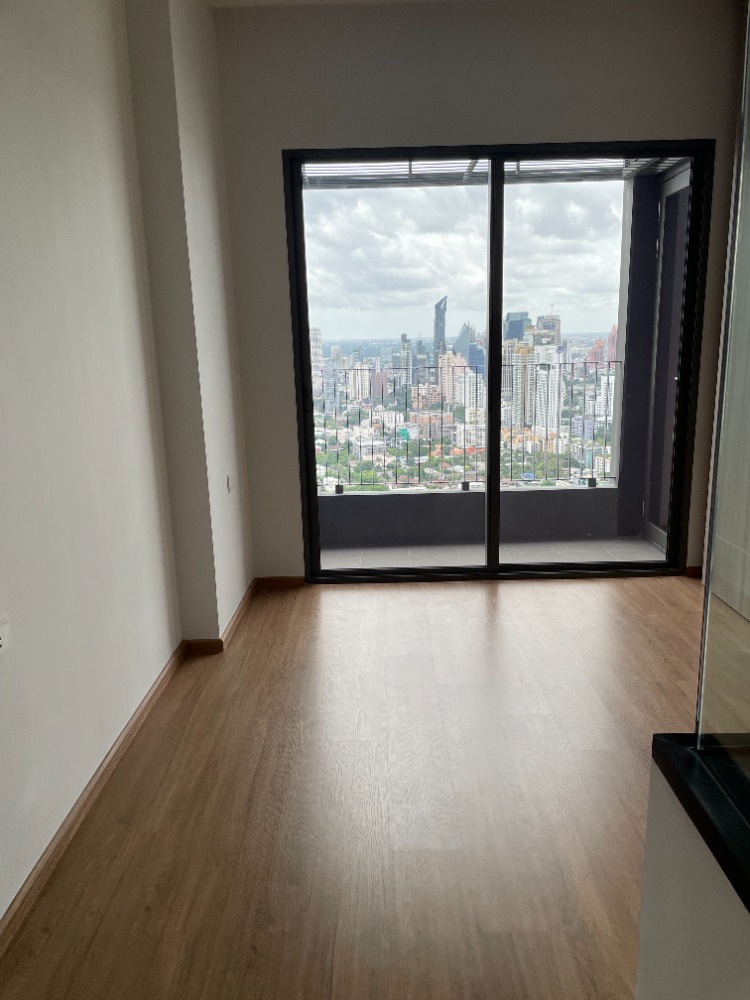 For SaleCondoRama9, Petchburi, RCA : Condo for sale, Cloud Thonglor-Phetchaburi, 47th floor, usable area 32.28 sq m, size 1 bedroom, 1 bathroom, convenient travel, next to New Phetchaburi Road, connected to CBD Asoke and New CBD Rama 9, near MRT Phetchaburi, BTS Phrom Phong. , and Si Rat Exp