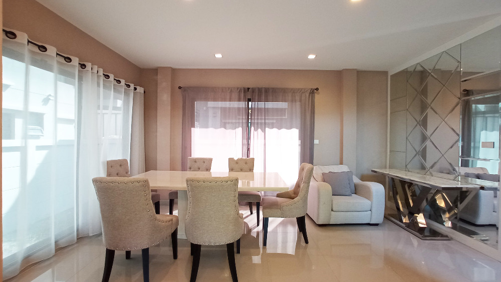 For SaleHouseLadkrabang, Suwannaphum Airport : Very beautiful house!! Life Bangkok Boulevard, Wongwaen-Rama 9, For sale with tenant