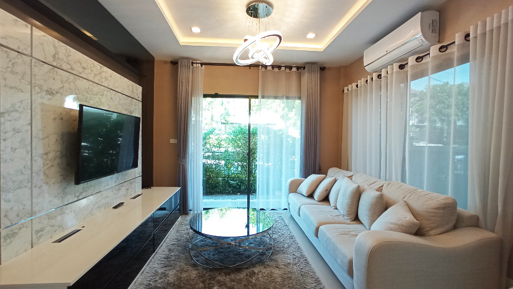 For SaleHouseLadkrabang, Suwannaphum Airport : Very beautiful house!! Life Bangkok Boulevard, Wongwaen-Rama 9, For sale with tenant