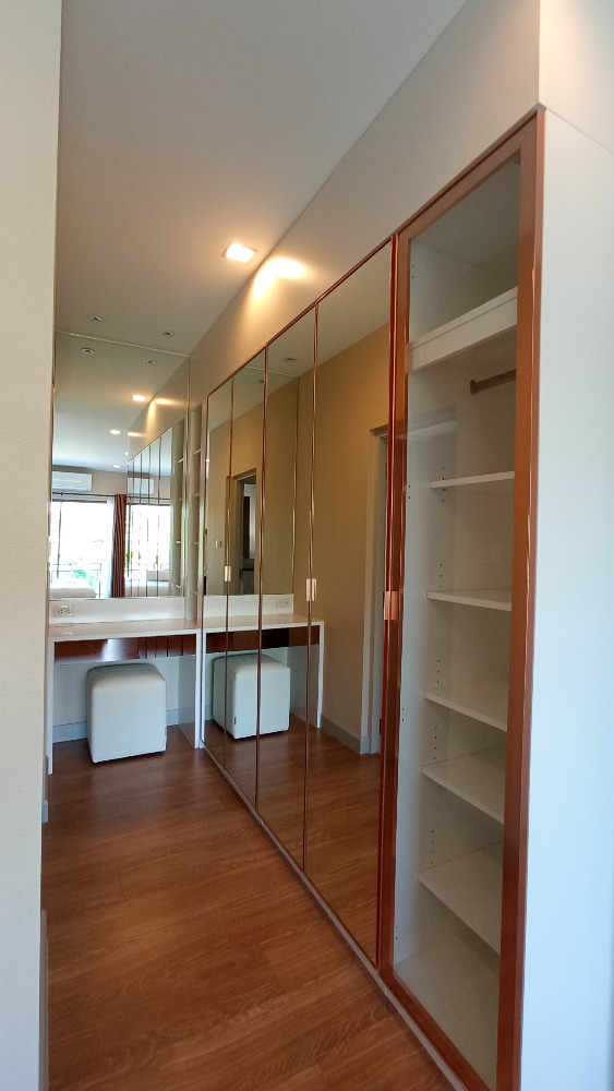 For SaleHouseLadkrabang, Suwannaphum Airport : Very beautiful house!! Life Bangkok Boulevard, Wongwaen-Rama 9, For sale with tenant