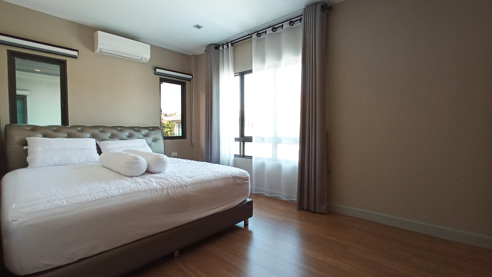 For SaleHouseLadkrabang, Suwannaphum Airport : Very beautiful house!! Life Bangkok Boulevard, Wongwaen-Rama 9, For sale with tenant