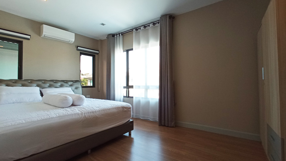 For SaleHouseLadkrabang, Suwannaphum Airport : Very beautiful house!! Life Bangkok Boulevard, Wongwaen-Rama 9, For sale with tenant