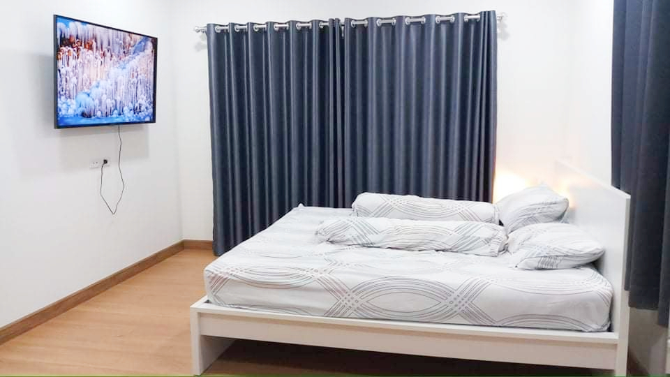 ขายบ้านลาดกระบัง สุวรรณภูมิ : ขาย บ้านแฝด โกลเด้น นีโอ บางนา-สวนหลวง 136 ตรม. 36 ตร.วา สภาพใหม่ พร้อมเฟอร์และเครื่องใช้ไฟฟ้าครบชุด เข้าอยู่ได้ทันที