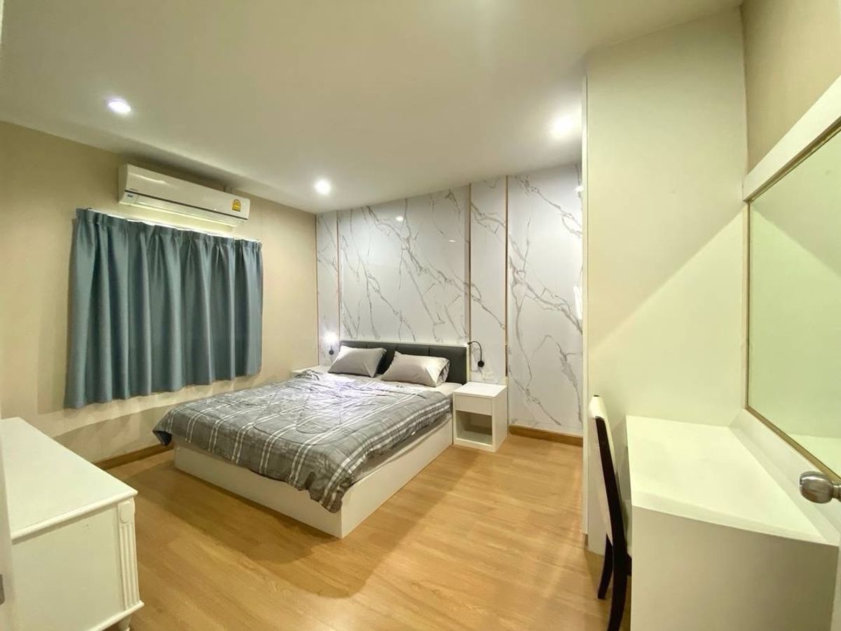 ให้เช่าบ้านพัฒนาการ ศรีนครินทร์ : ให้เช่าบ้านเดี่ยว ภัสสร เพรจทิส ลุกซ์ พัฒนาการ 38 มี 5 ห้องนอน