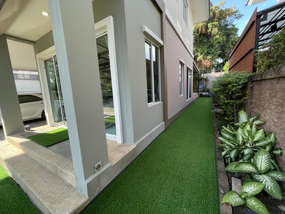 ให้เช่าบ้านพัฒนาการ ศรีนครินทร์ : ให้เช่าบ้านเดี่ยว ภัสสร เพรจทิส ลุกซ์ พัฒนาการ 38 มี 5 ห้องนอน