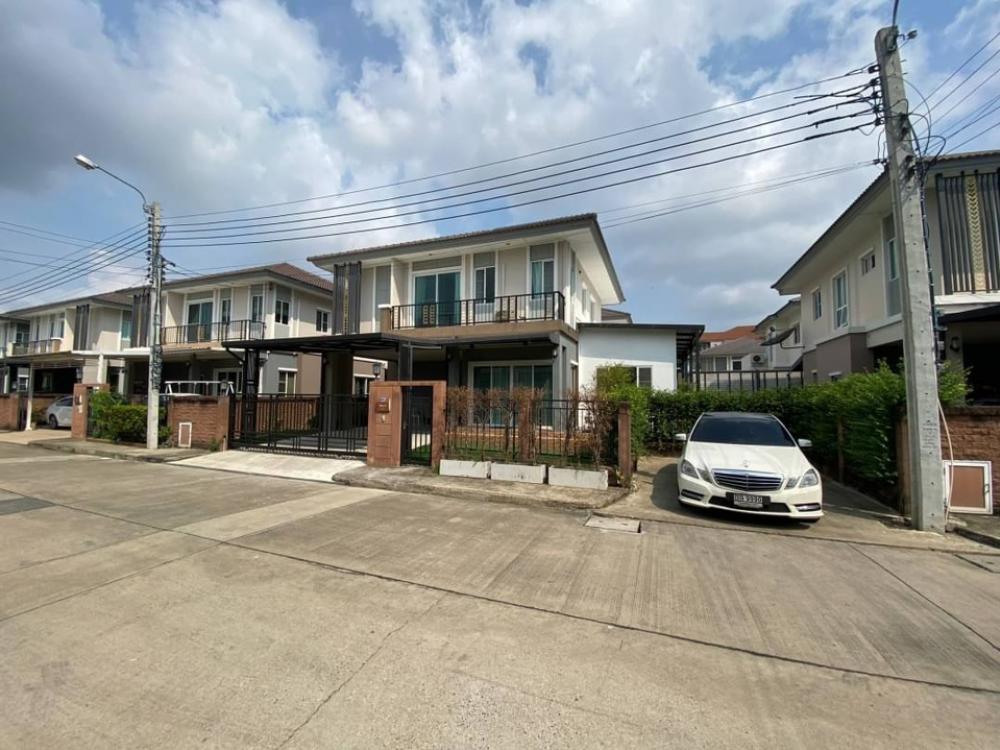 ให้เช่าบ้านพัฒนาการ ศรีนครินทร์ : ให้เช่าบ้านเดี่ยว ภัสสร เพรจทิส ลุกซ์ พัฒนาการ 38 มี 5 ห้องนอน