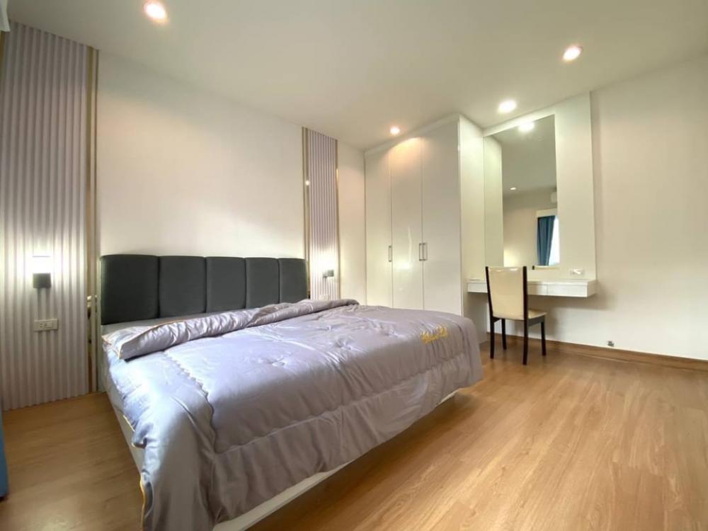 ให้เช่าบ้านพัฒนาการ ศรีนครินทร์ : ให้เช่าบ้านเดี่ยว ภัสสร เพรจทิส ลุกซ์ พัฒนาการ 38 มี 5 ห้องนอน