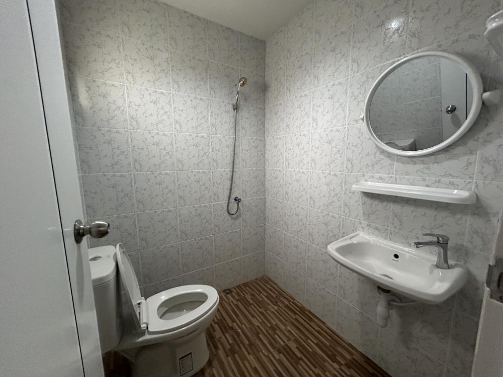 ให้เช่าบ้านพัฒนาการ ศรีนครินทร์ : ให้เช่าบ้านเดี่ยว ภัสสร เพรจทิส ลุกซ์ พัฒนาการ 38 มี 5 ห้องนอน