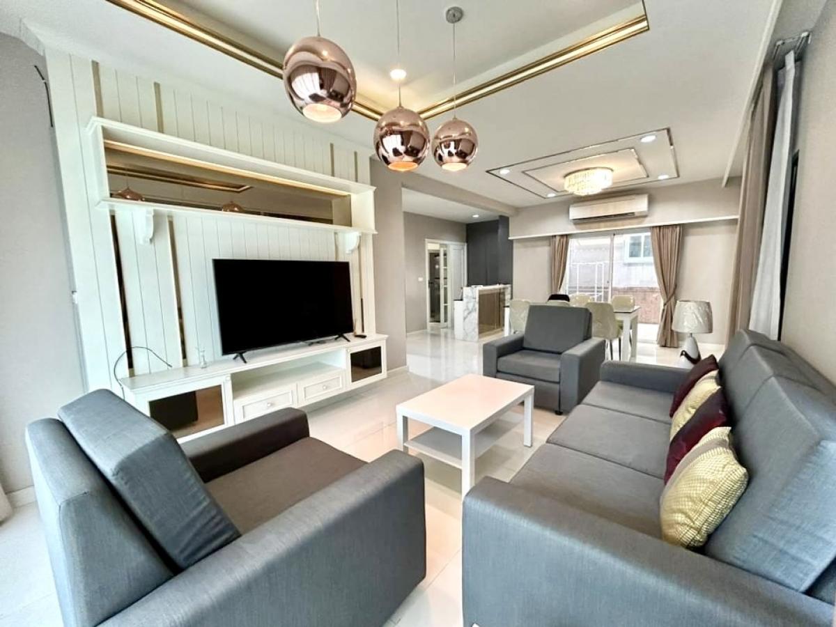 ให้เช่าบ้านพัฒนาการ ศรีนครินทร์ : ให้เช่าบ้านเดี่ยว ภัสสร เพรจทิส ลุกซ์ พัฒนาการ 38 มี 5 ห้องนอน