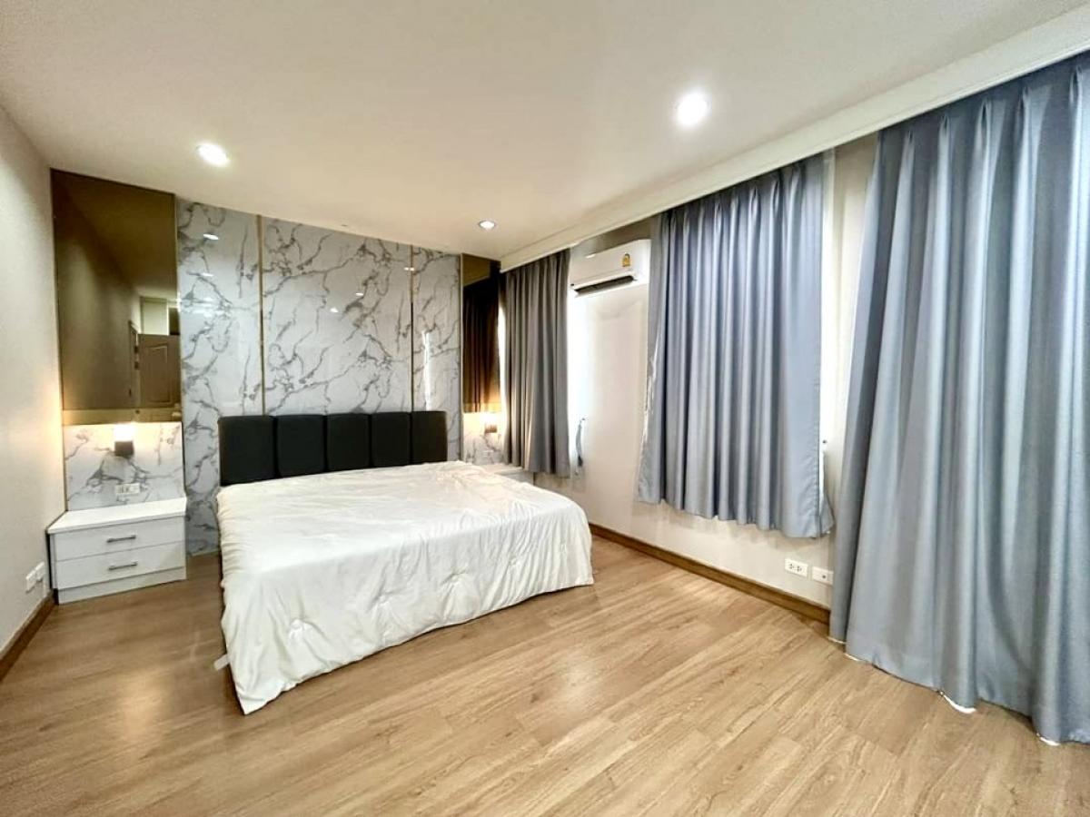 ให้เช่าบ้านพัฒนาการ ศรีนครินทร์ : ให้เช่าบ้านเดี่ยว ภัสสร เพรจทิส ลุกซ์ พัฒนาการ 38 มี 5 ห้องนอน