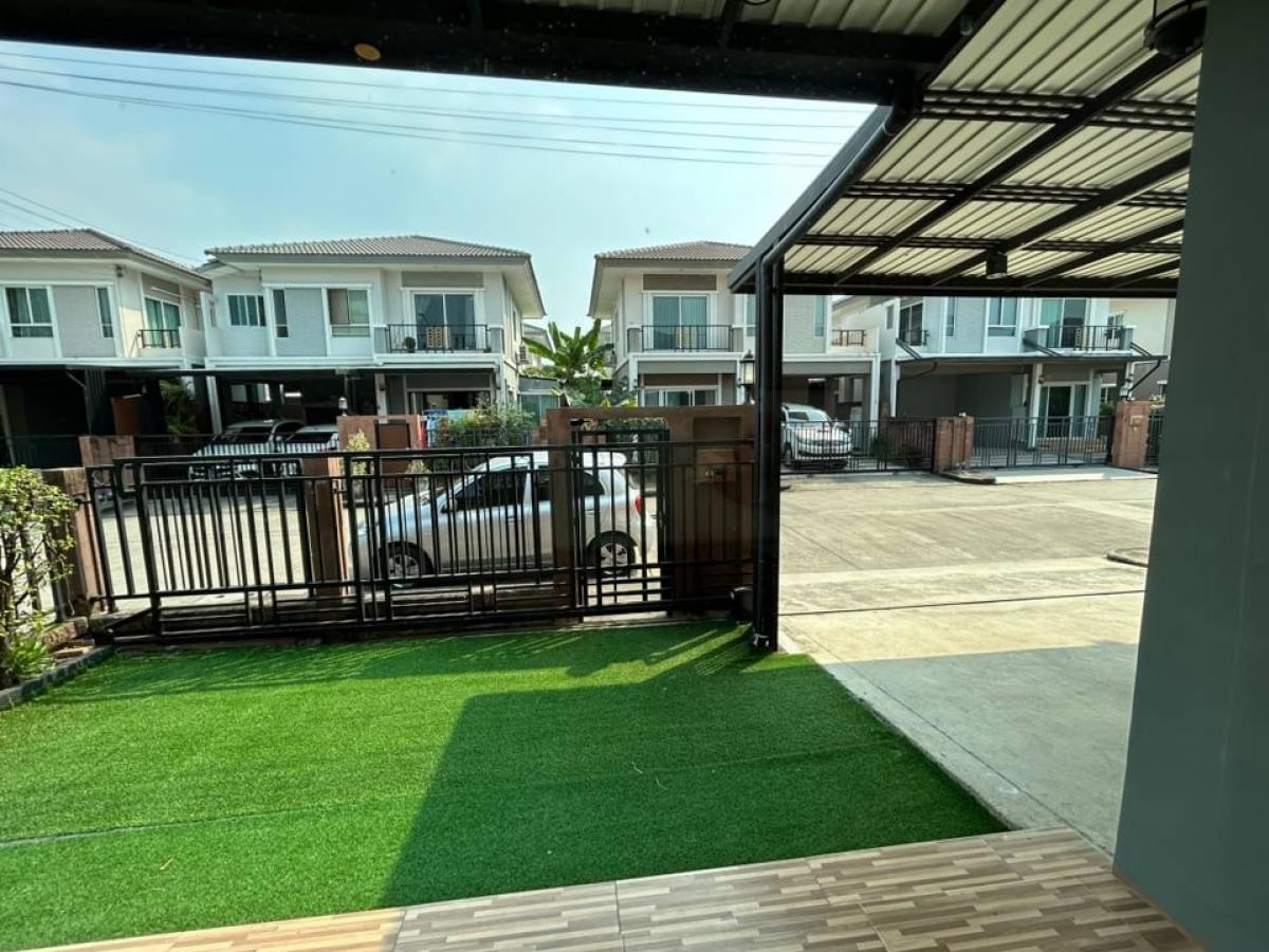 ให้เช่าบ้านพัฒนาการ ศรีนครินทร์ : ให้เช่าบ้านเดี่ยว ภัสสร เพรจทิส ลุกซ์ พัฒนาการ 38 มี 5 ห้องนอน