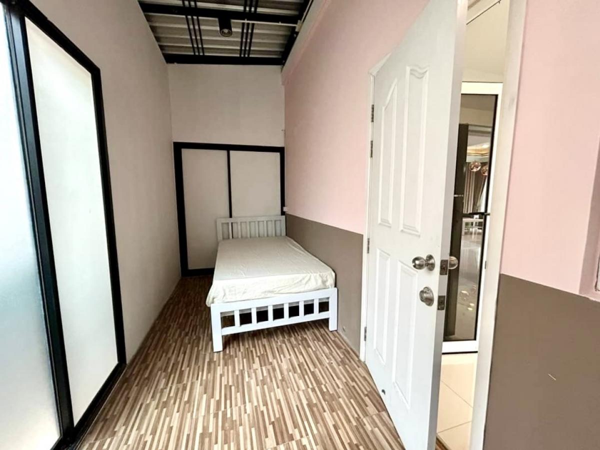 ให้เช่าบ้านพัฒนาการ ศรีนครินทร์ : ให้เช่าบ้านเดี่ยว ภัสสร เพรจทิส ลุกซ์ พัฒนาการ 38 มี 5 ห้องนอน